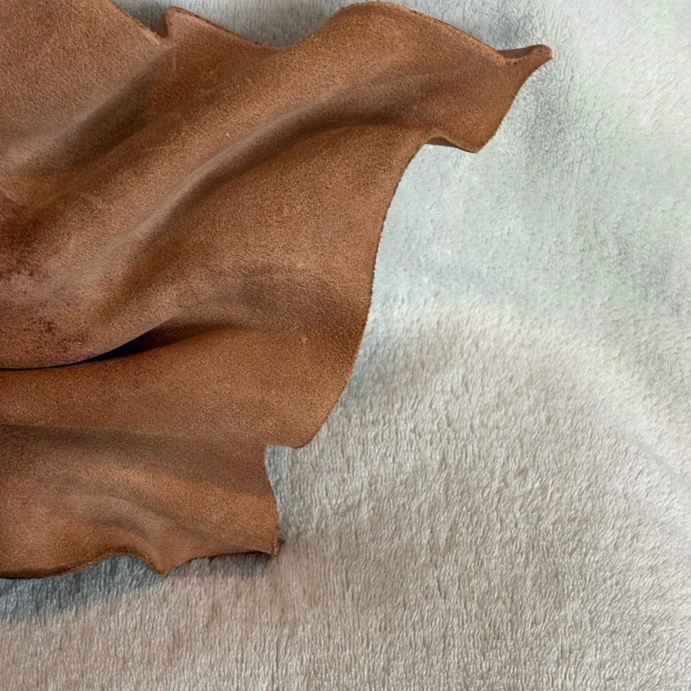 VTG Sculpted Leather Wall Art Hooded Woman Face Sculpture Signed G. Binst 14”X9” - Picture 11 of 16